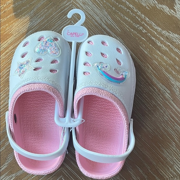 Capelli of New York Kids White and Pink Water Shoes/Crocs - Picture 1 of 2